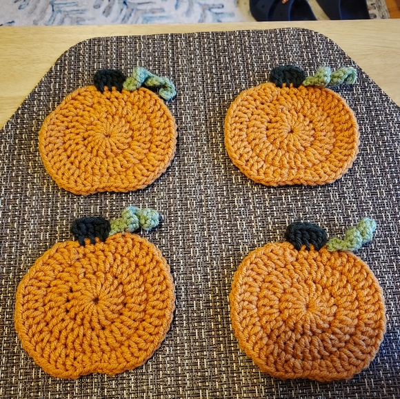 4 Crochet Coasters Handmade By Seller - Pumpkin Set - 100% Acrylic - Picture 2 of 4
